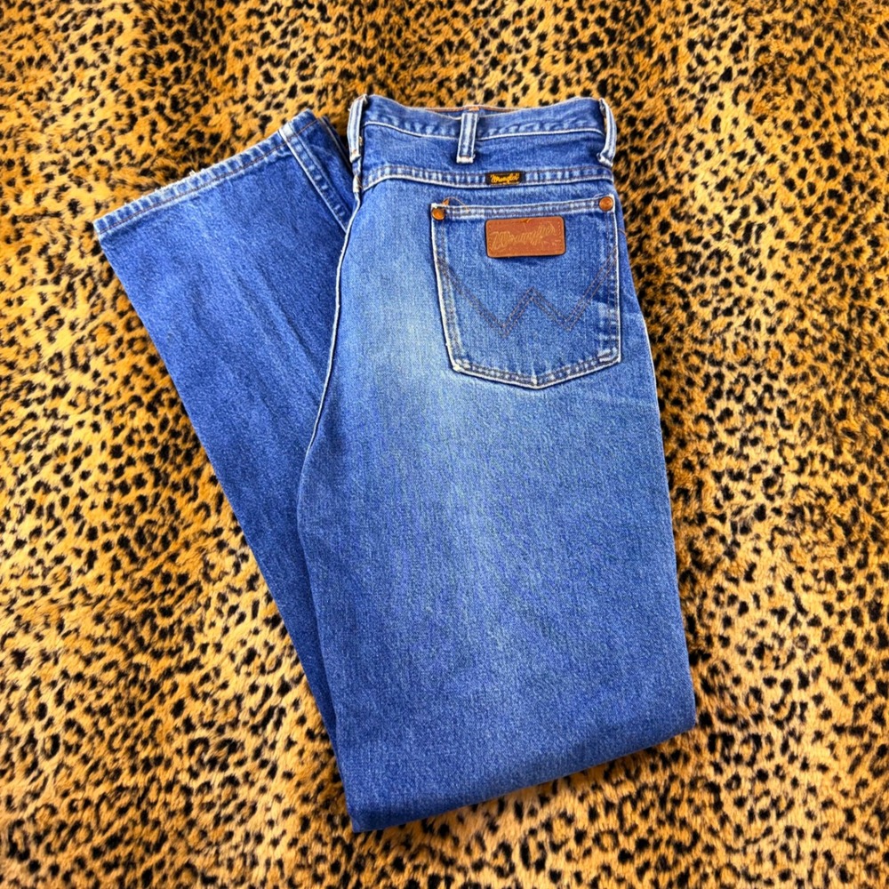 Vintage 90s Wrangler 13MWZ Cowboy Cut Blue Jeans 32x32 Made in USA